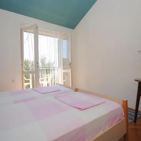 Apartman Summer Near The Sea